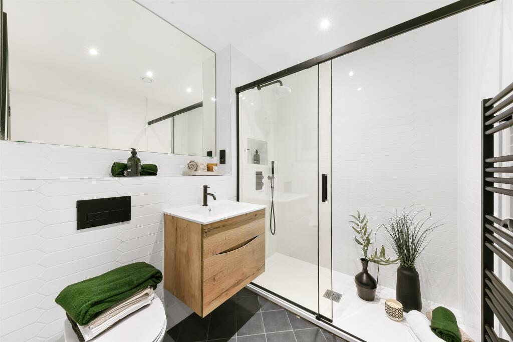Apartment in London - View 5