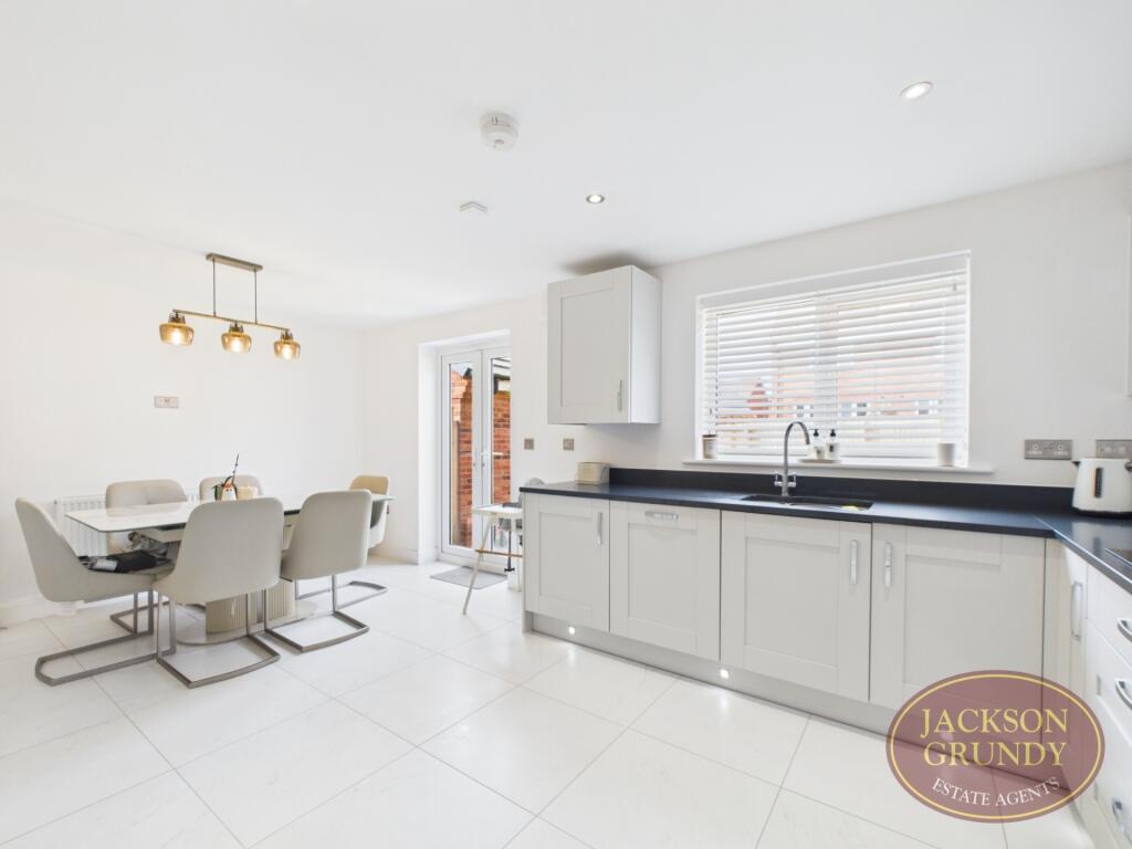 House in Northampton - View 5