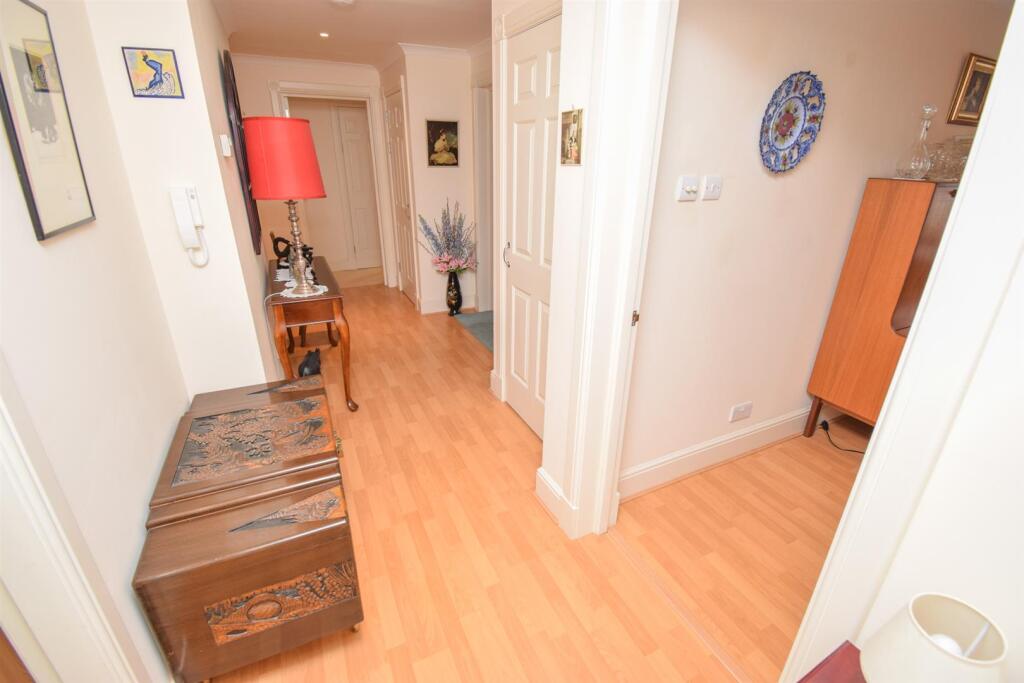 Apartment in Inverness, Haugh, Crown and City Centre - View 3