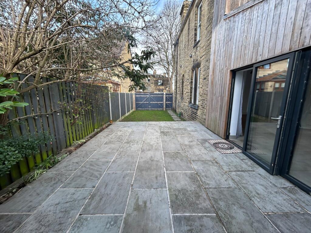 Additional image 24 of Whitcliffe Rd, Cleckheaton, BD19