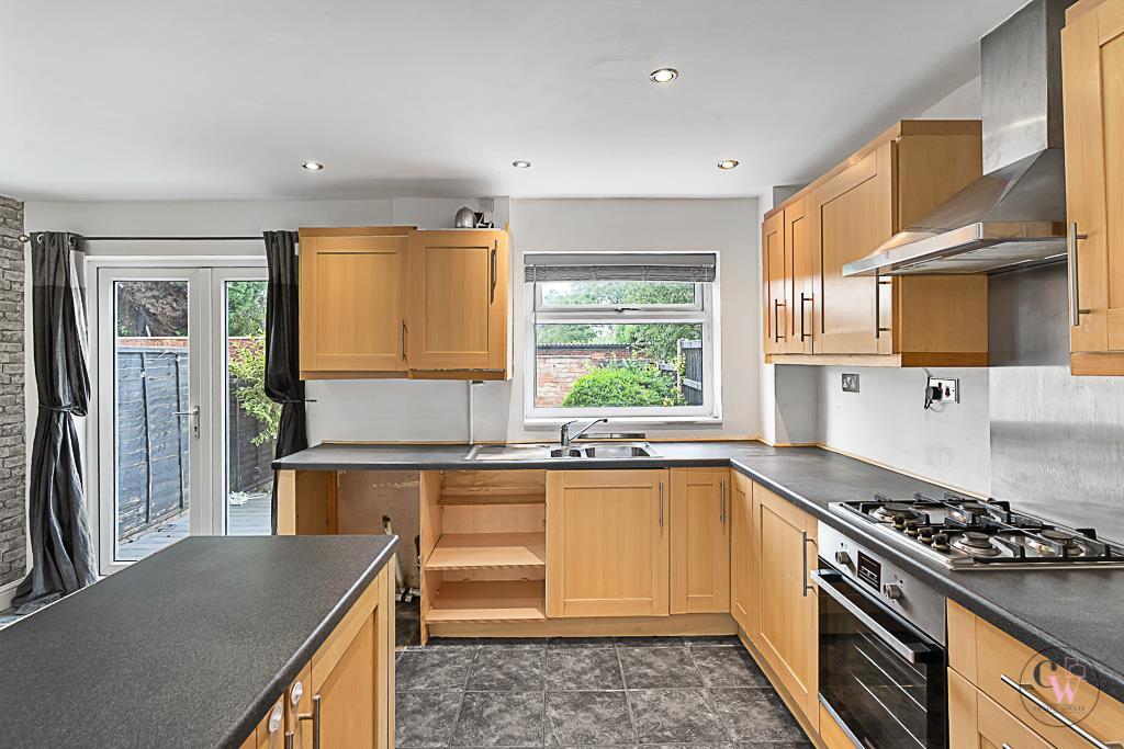 Firth Fields, Davenham, Northwich photo 3