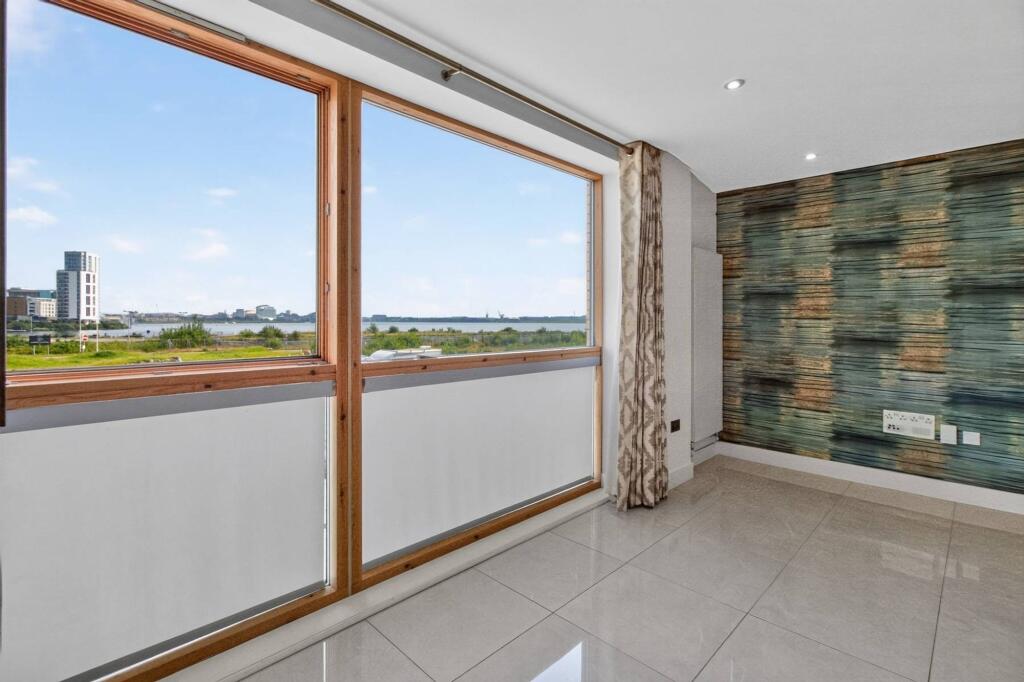 Apartment in Cardiff - View 4