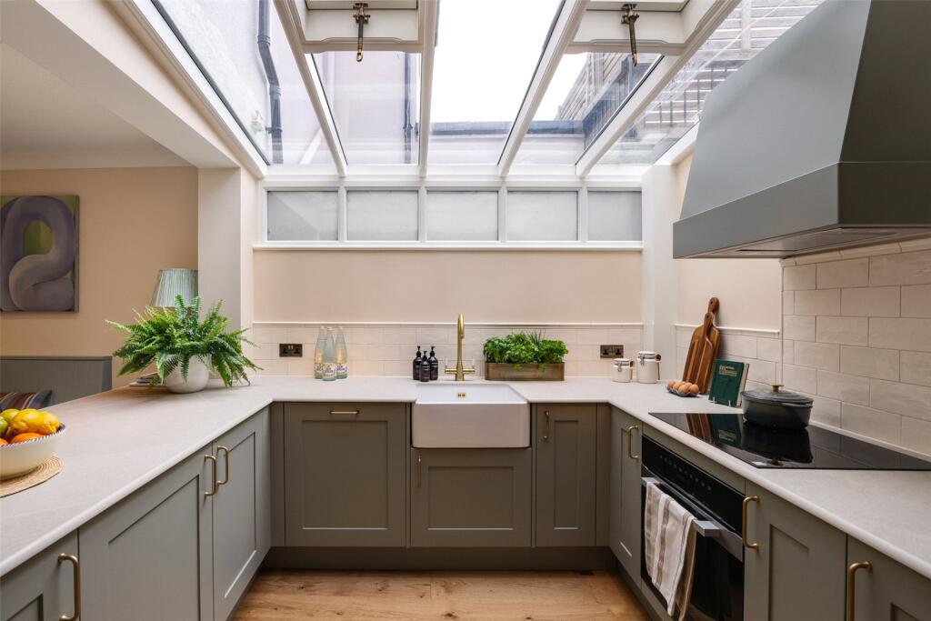4 bedroom terraced house for rent