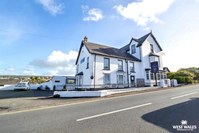 Highcliffe hotel