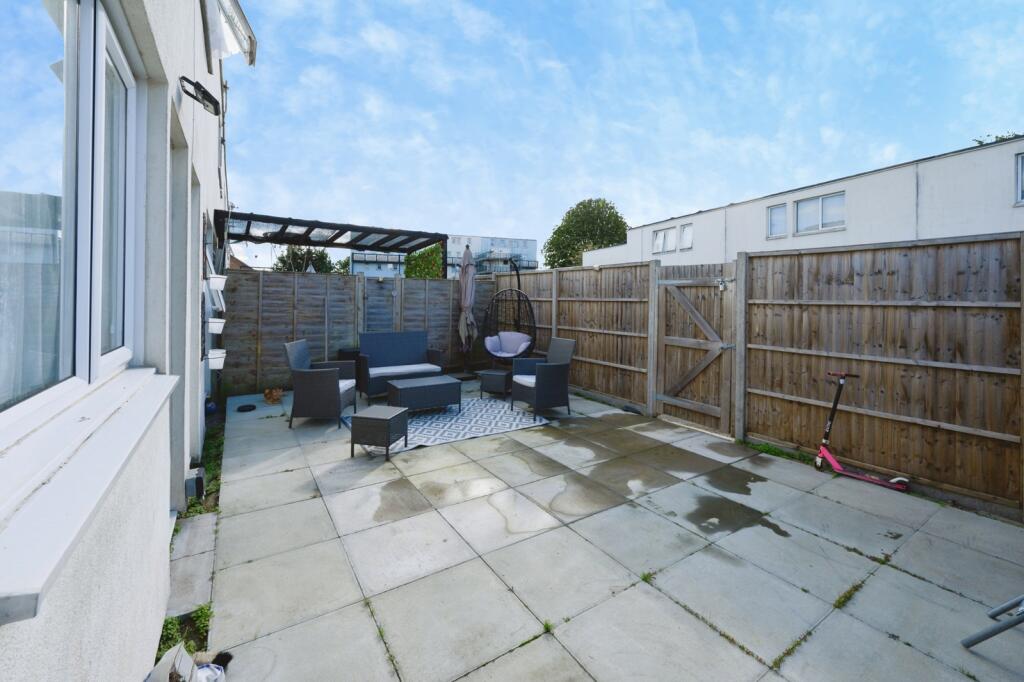 House in Portsmouth - View 5