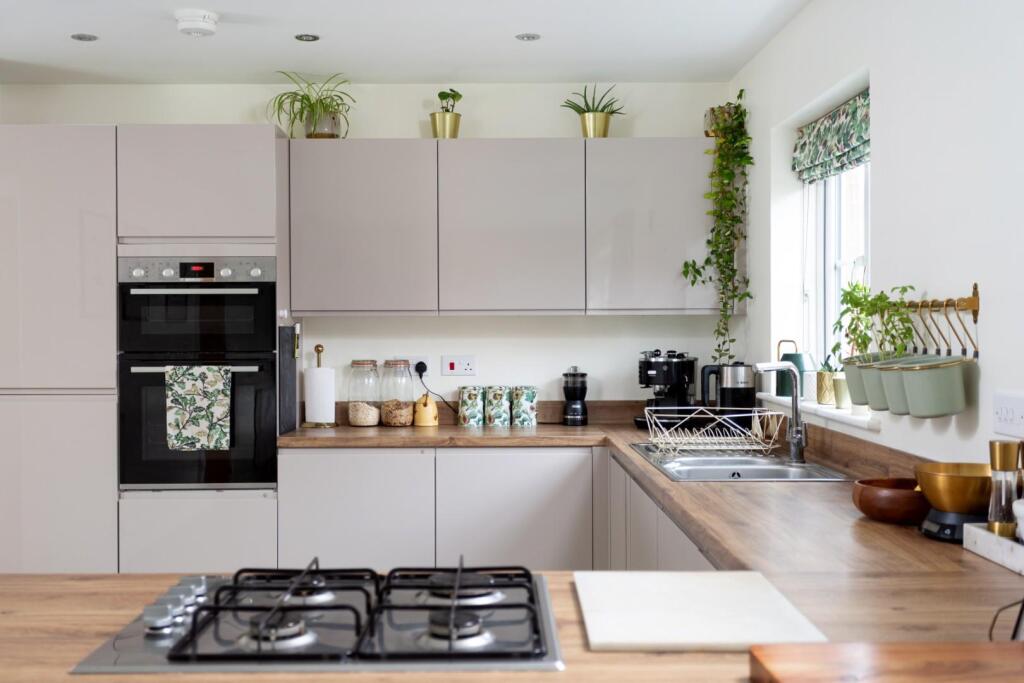 House in Sherburn in Elmet, North Yorkshire - More