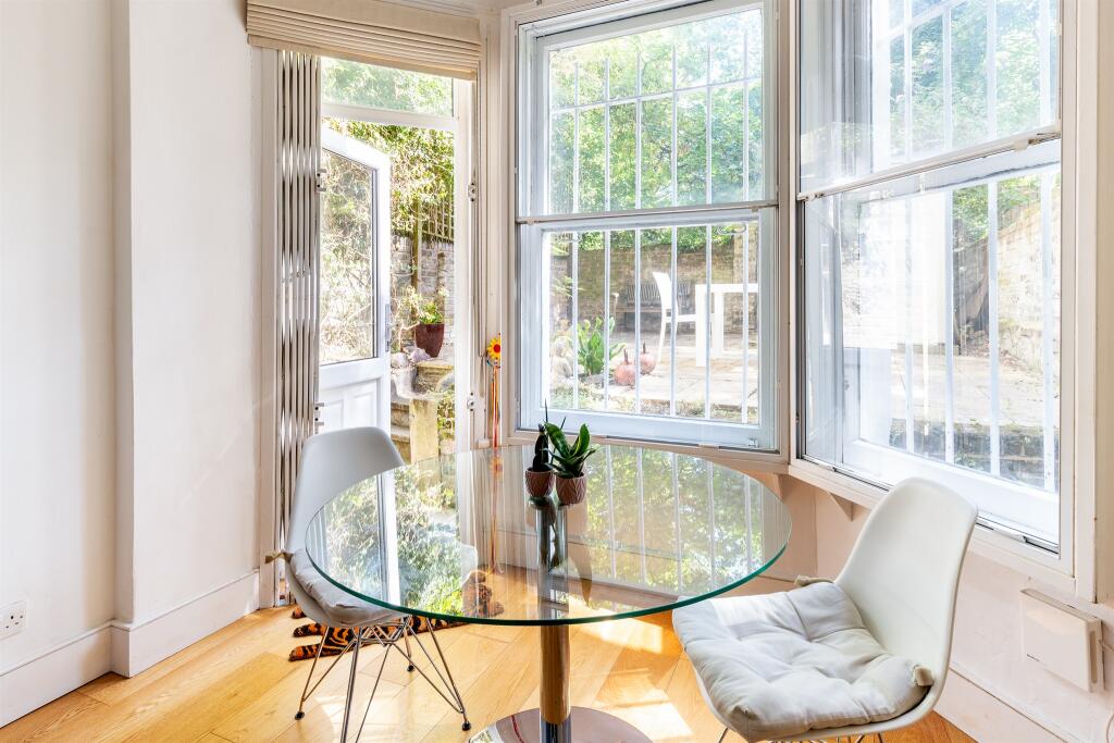 Apartment in London - View 4