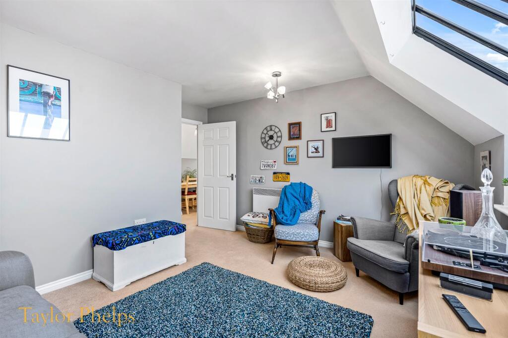 Stewart Place, Ware photo 3