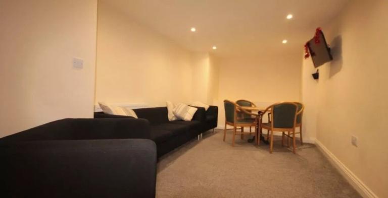Main image of property: Winston Gardens, Leeds, West Yorkshire, LS6
