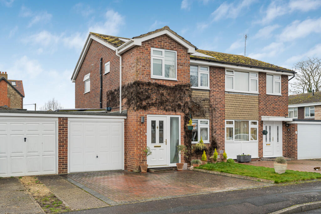 Main image of property: Tower Close, Marcham, OX13