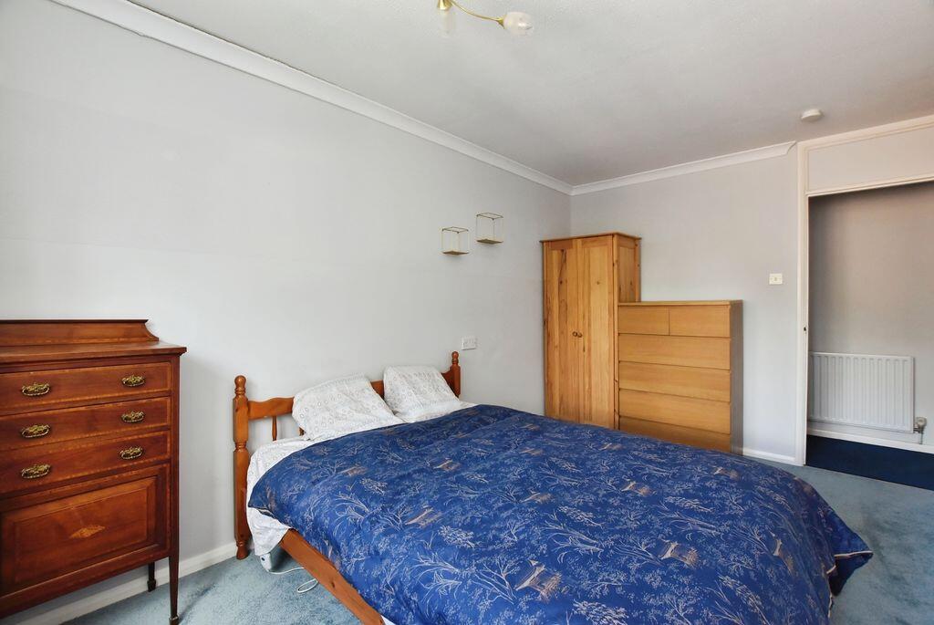 Apartment in Salisbury, St. Paul's - More