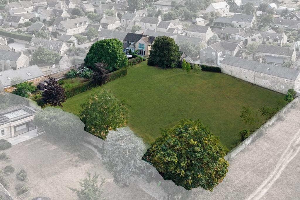 House in Easton on the Hill - View 3