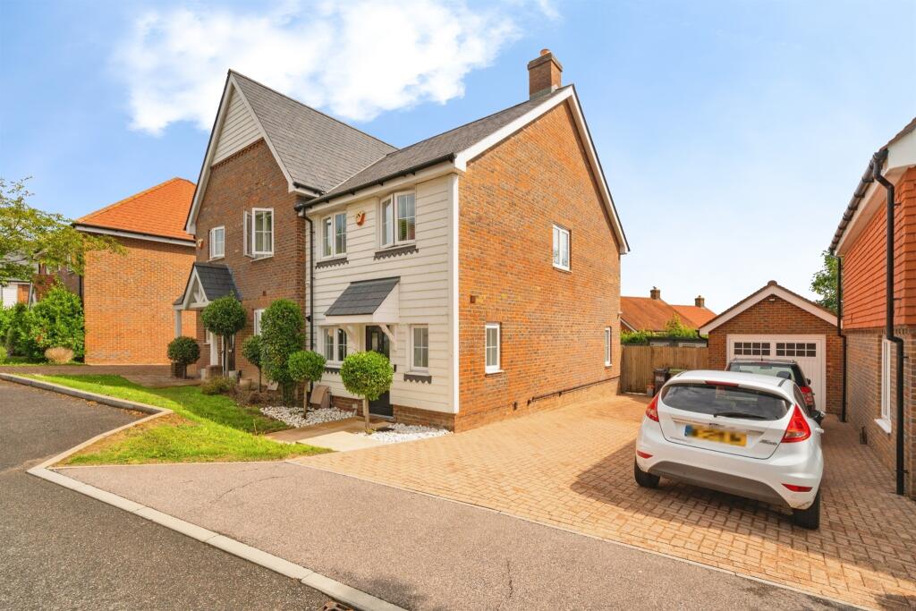 House in Wealden, Crowborough