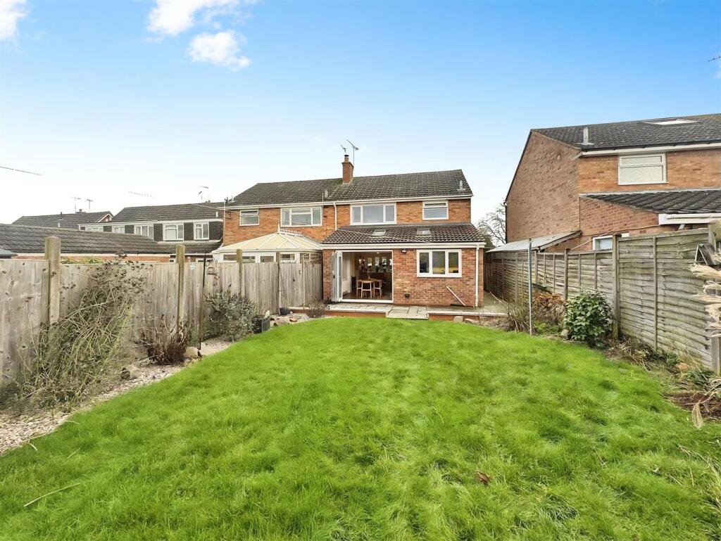 Brierfield Road, Cosby, Leicester photo 2