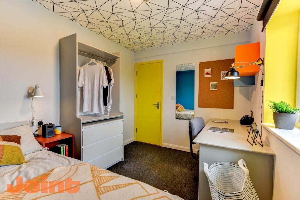 1 bedroom house share for rent