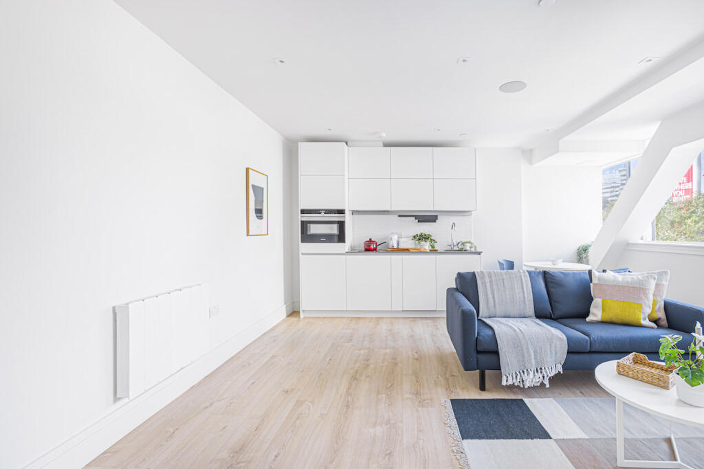 Apartment in Harrow - View 4