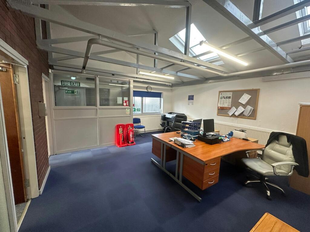 30 Nisbet St - 019.jpg