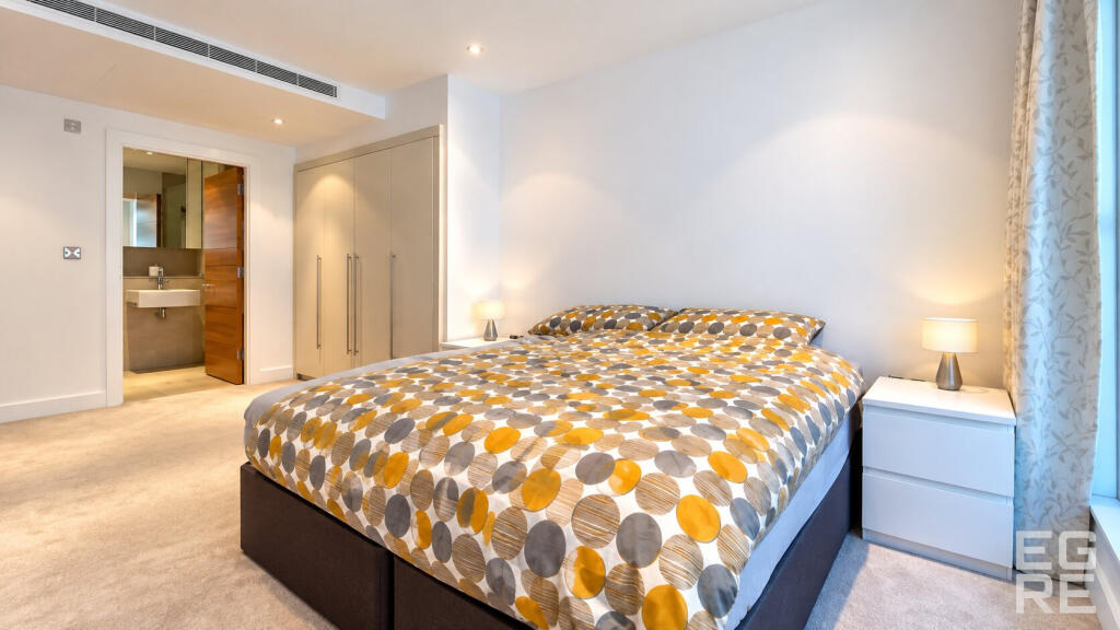 Apartment in London - View 4