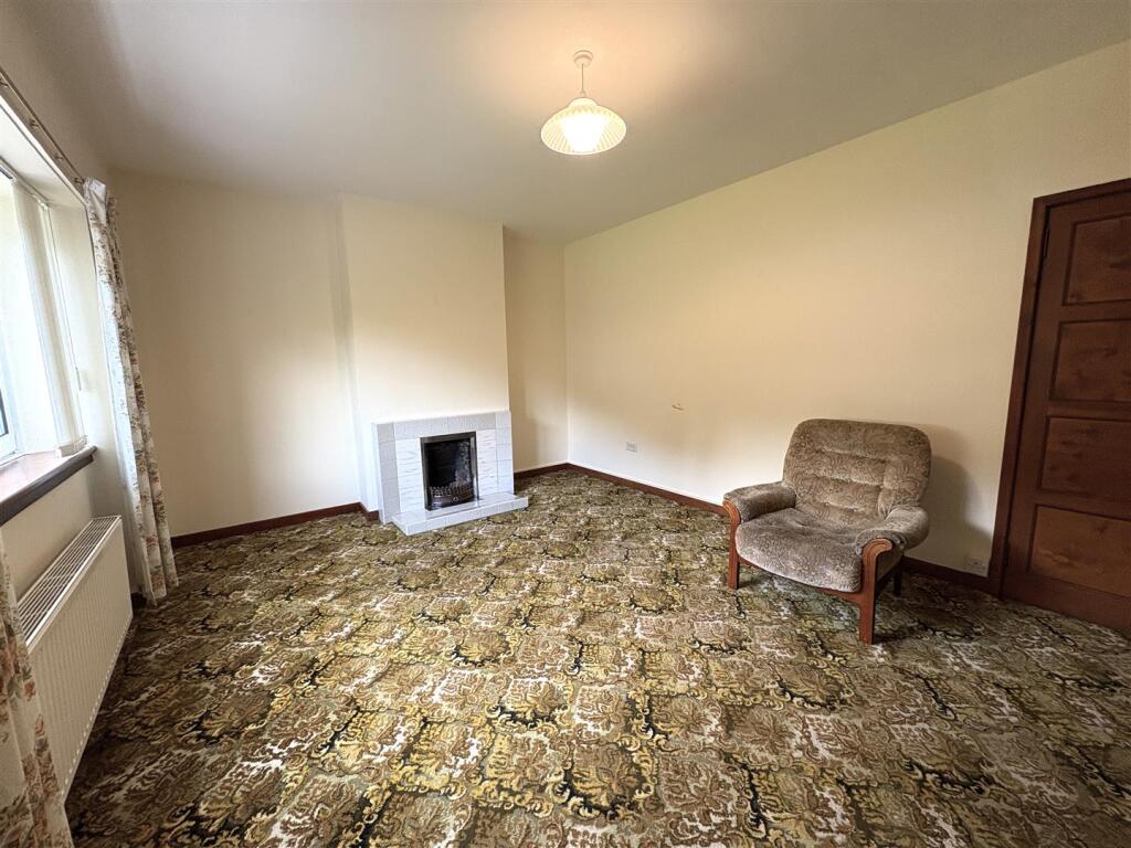 Allardyce Crescent, Aberlour photo 5