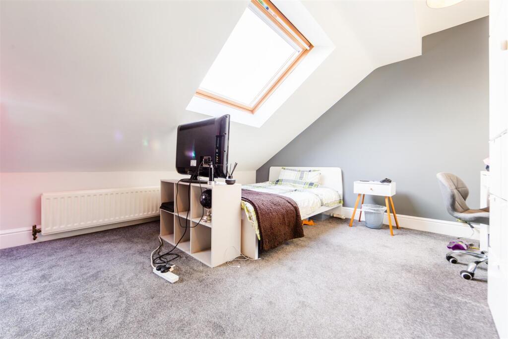 Apartment in Newcastle upon Tyne - View 2