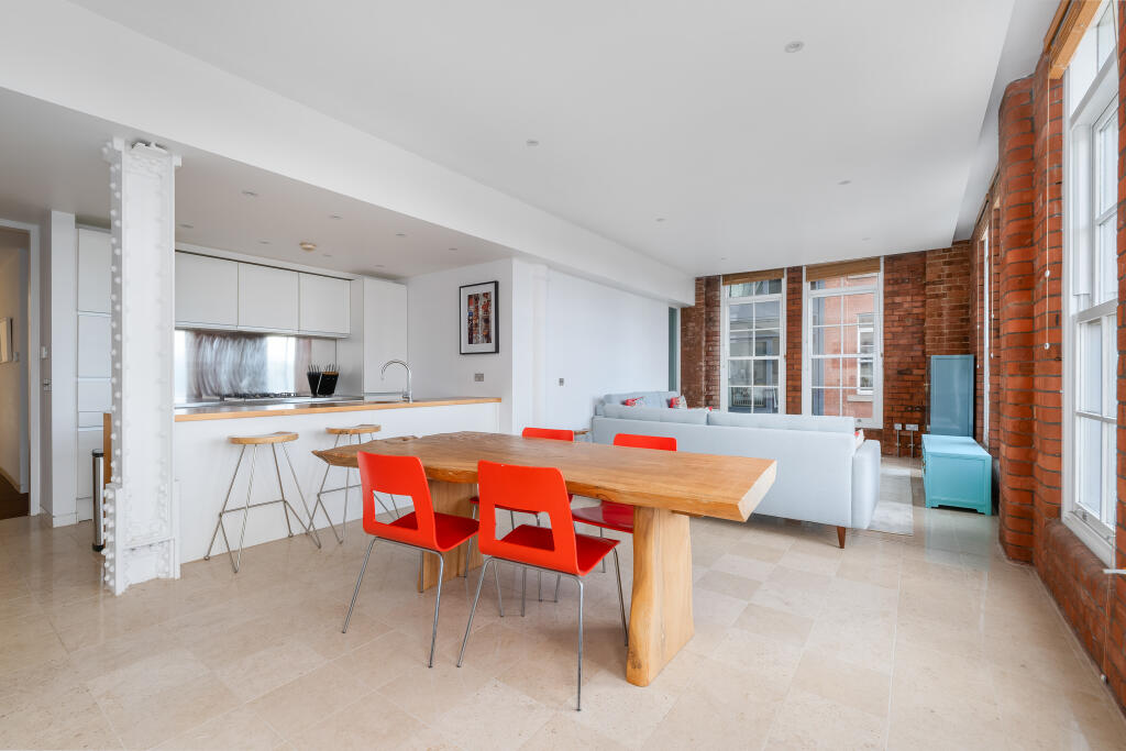 Apartment in London - View 5
