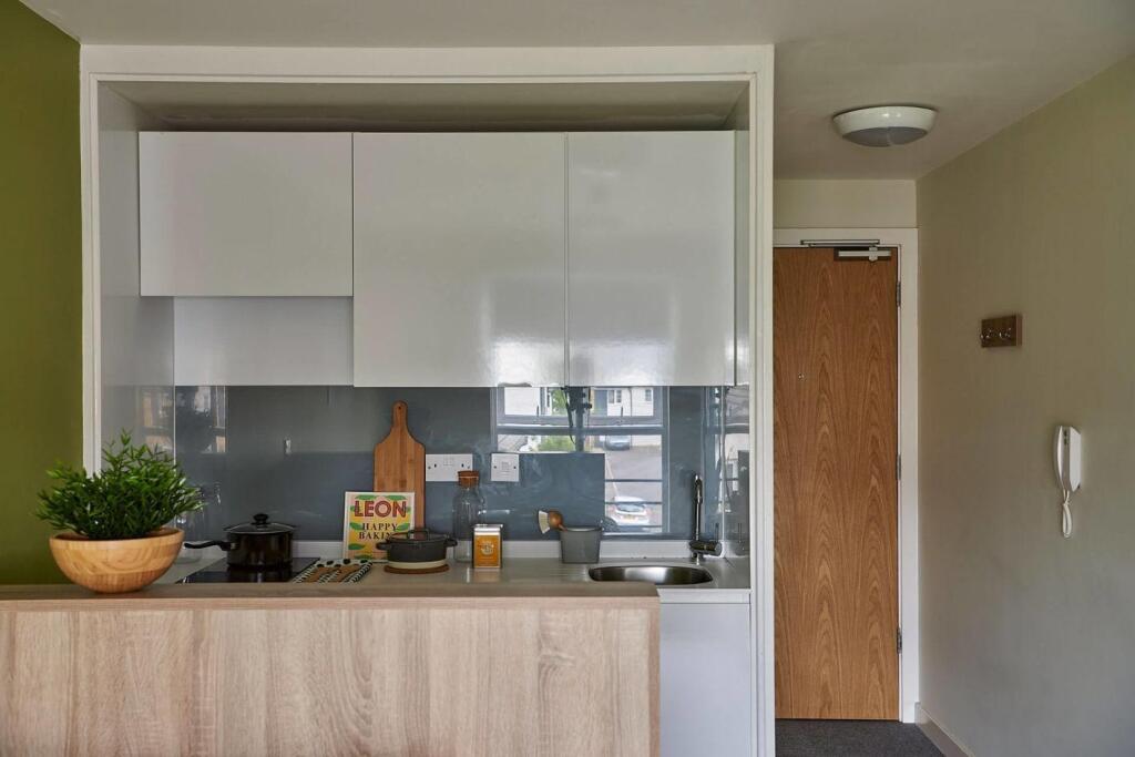 Additional image 9 of Birmingham | Student | September | B29