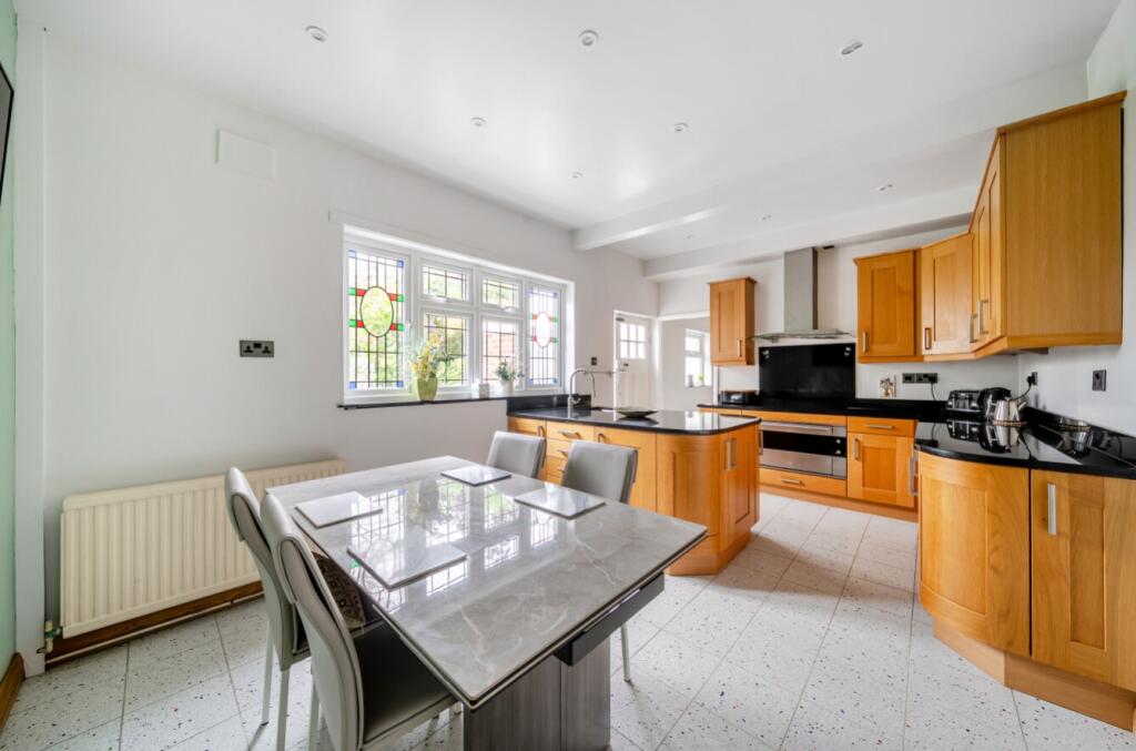 House in Nottingham - View 3