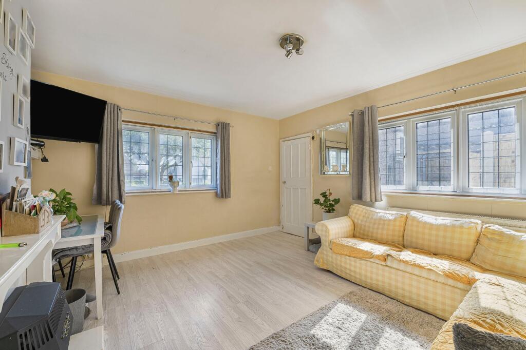 House in London, South End, Coldharbour - View 3