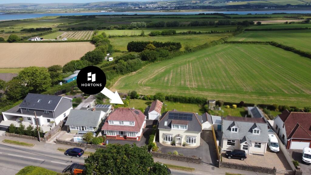 4-bed detached on Yelland Road, Yelland, Barnstaple, EX31, £420,000