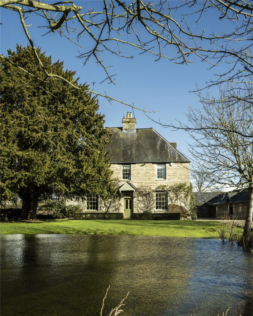 Main image of property: Standlake Road, Northmoor, Witney, OX29