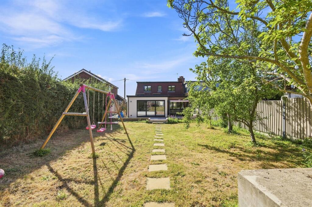 House in Chelmsford - View 3