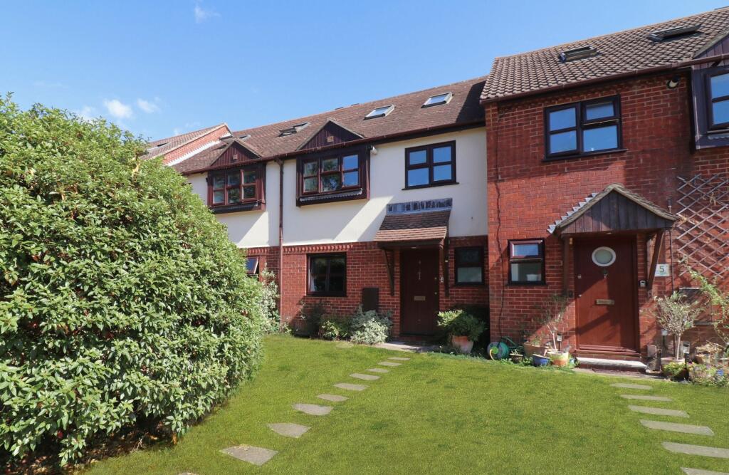 Main image of property: Satchell Lane, Hamble, SO31