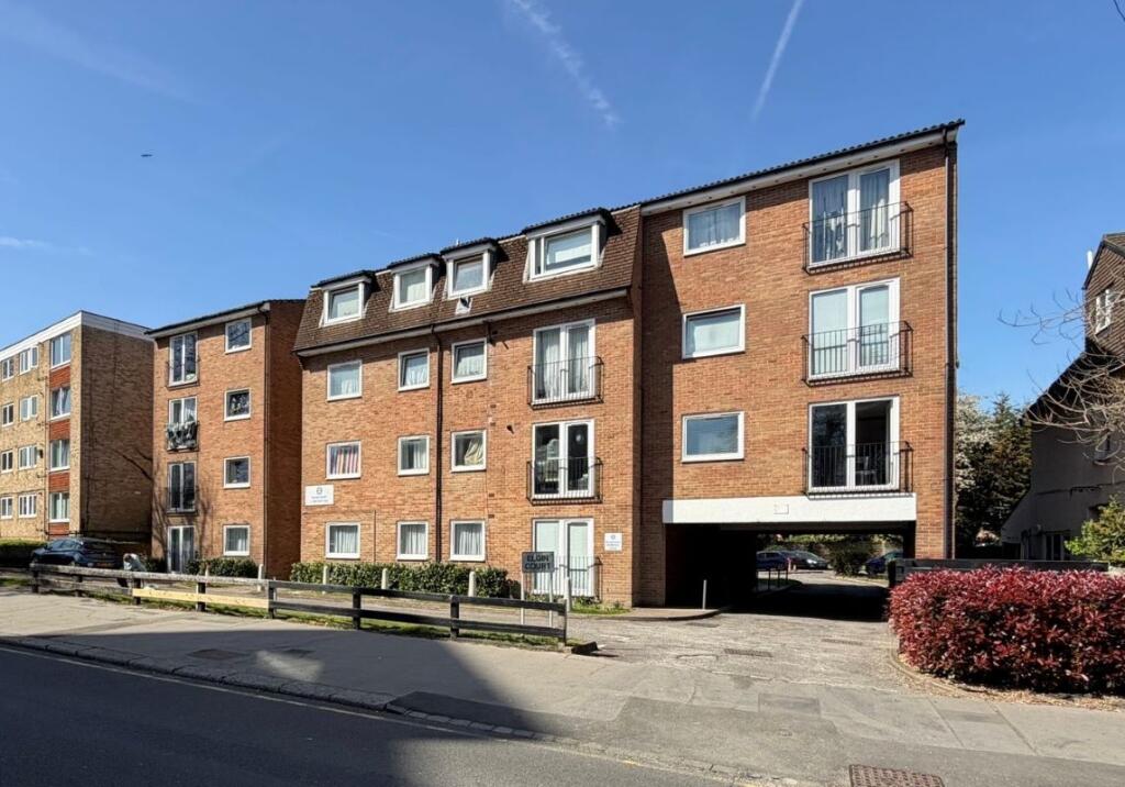 Main image of property: Flat 2 Elgin Court, 12 Bramley Hill, South Croydon, Surrey, CR2 6LY