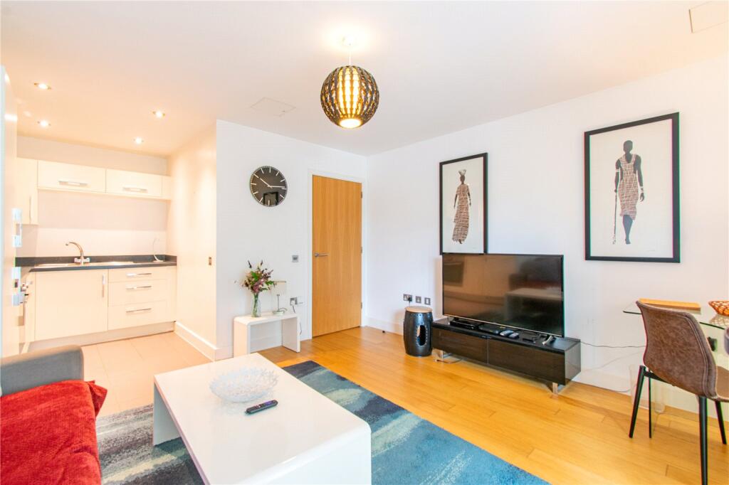 Apartment in Newbury, Speenhamland - More