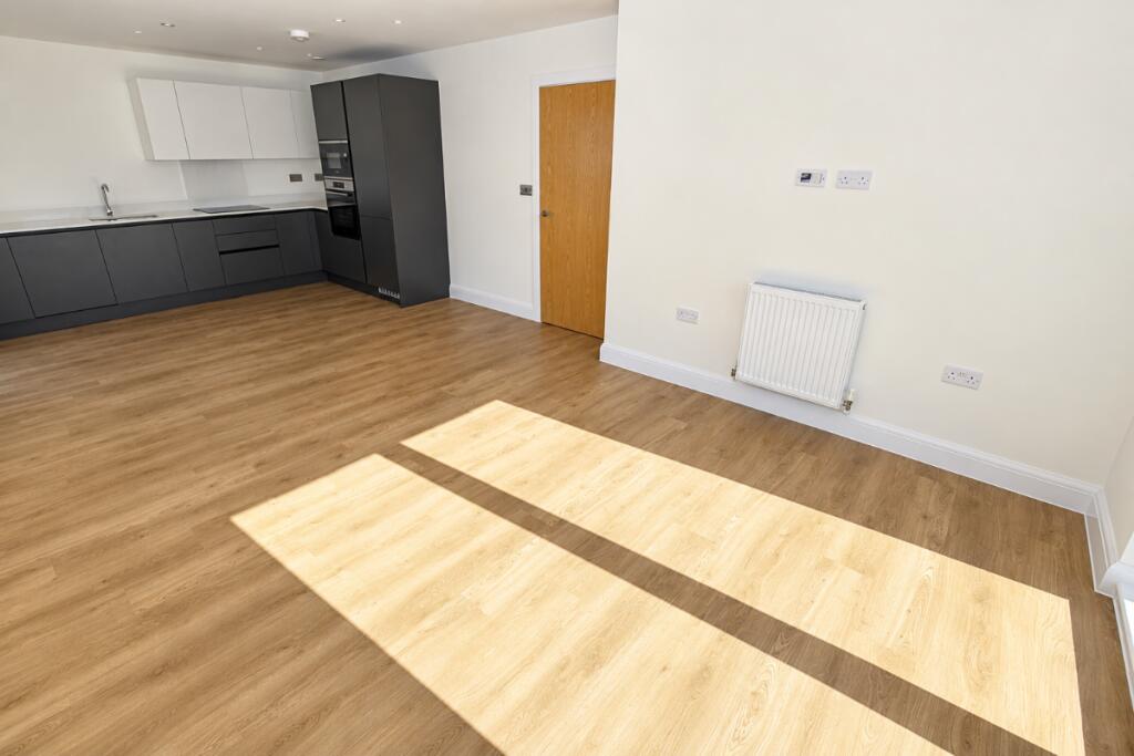 Apartment in Canterbury - View 3