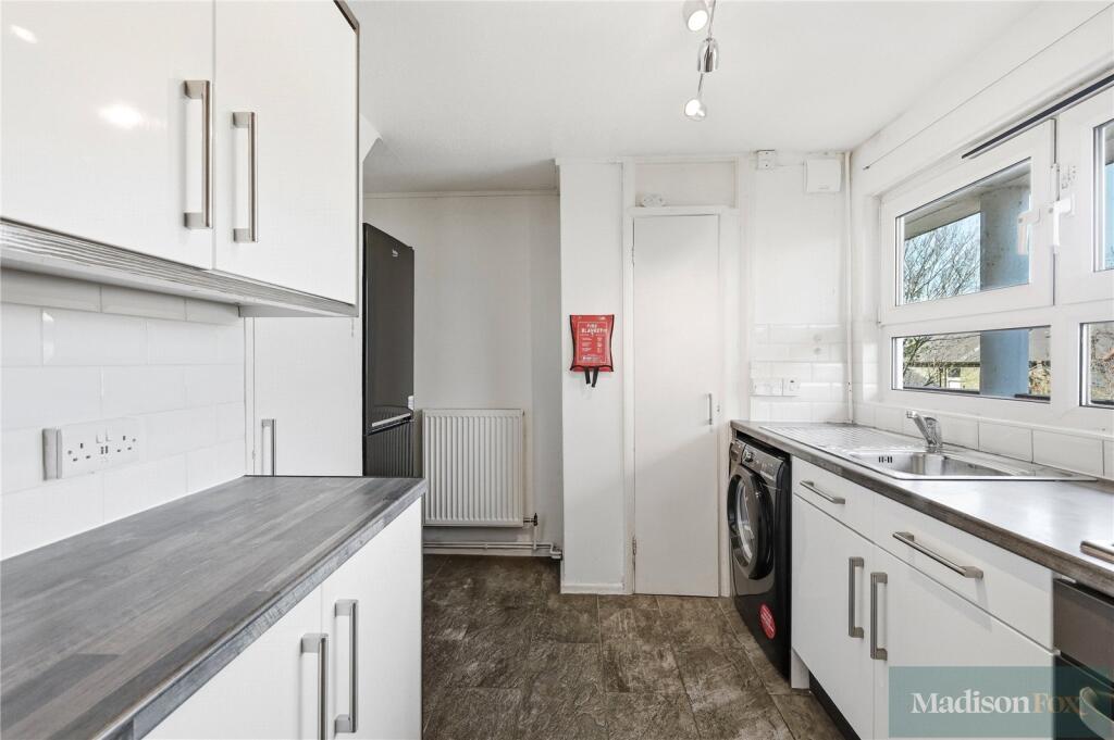 Apartment in London, Forest Gate - View 3