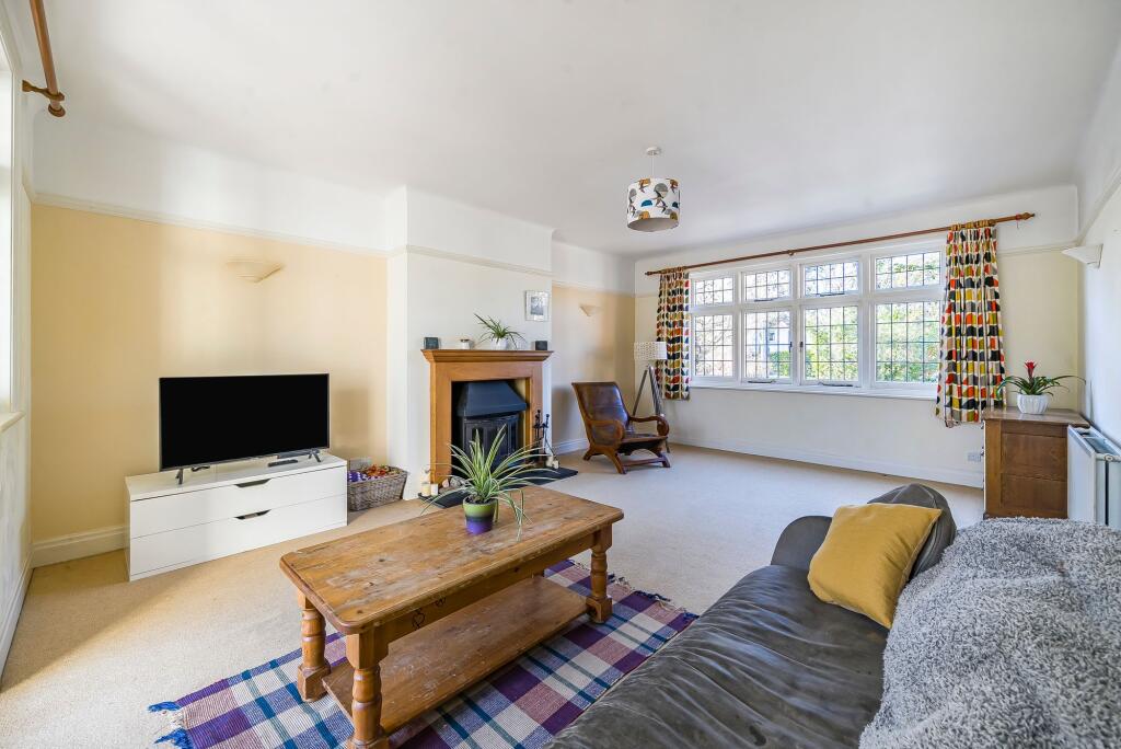 Hawthorn Road, Aldwick, Bognor Regis PO21 photo 3