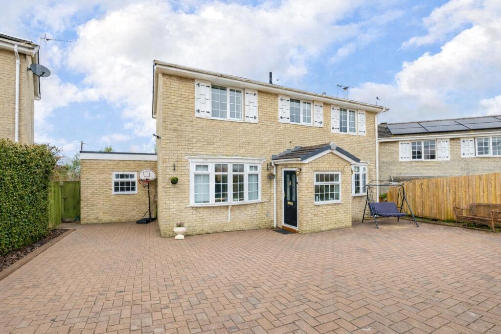 Main image of property: Regal Close, Sowerby Bridge, West Yorkshire, HX6