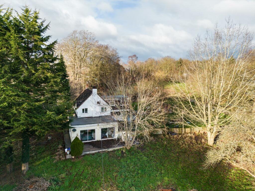 Main image of property: Crackley Lane, Kenilworth