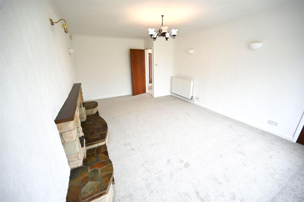 Manchester Road, Congleton, CW12 photo 3