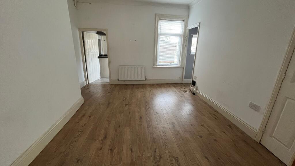 House in Durham - View 4