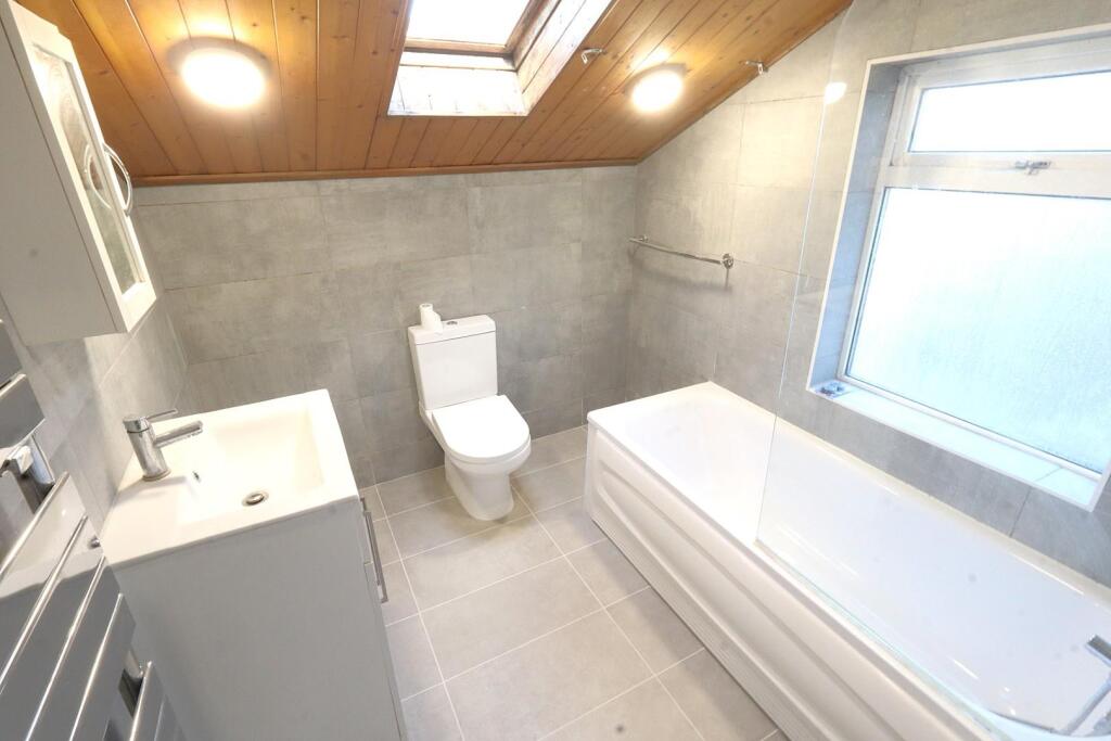 House in Watford - View 4