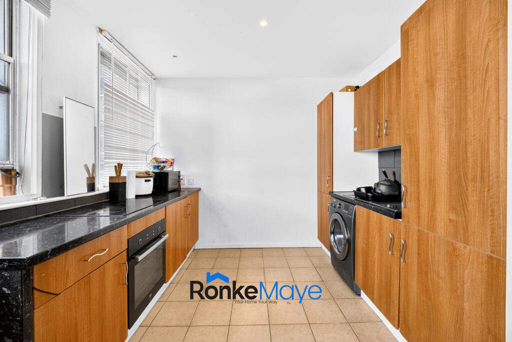 Apartment in Croydon - View 5