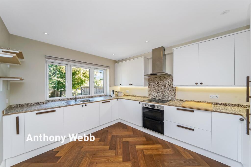 House in London - More