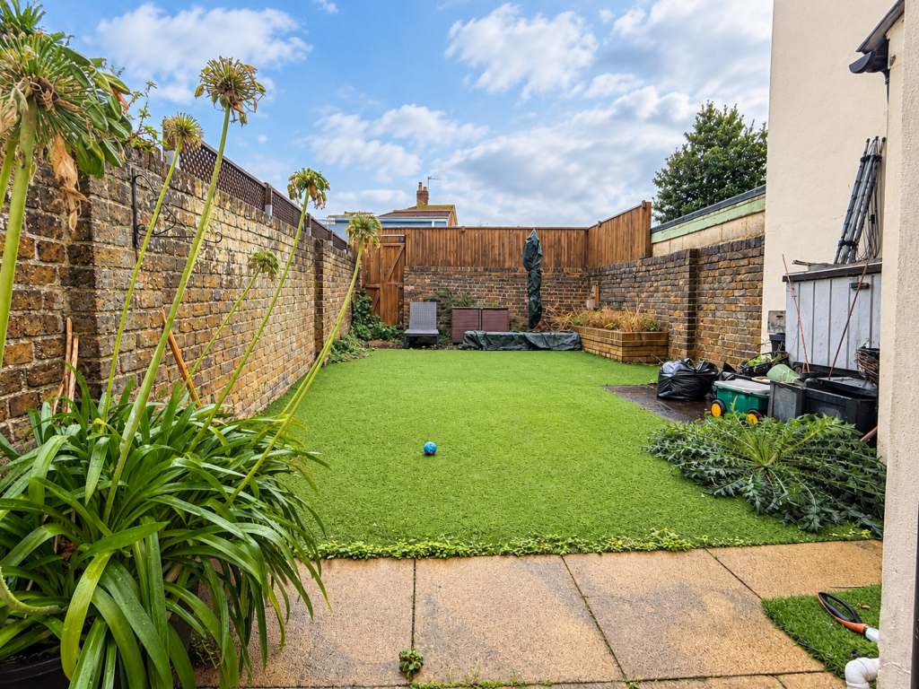 Sussex Avenue, Margate, Kent, CT9 photo 4