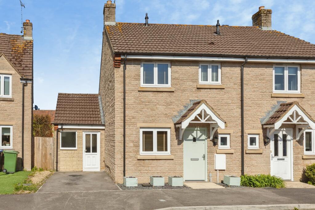 Main image of property: Royal Field Close, Chippenham, SN14