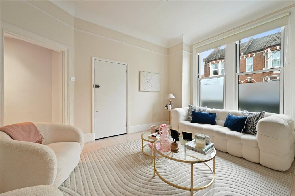 Apartment in London, Queen's Park - View 2