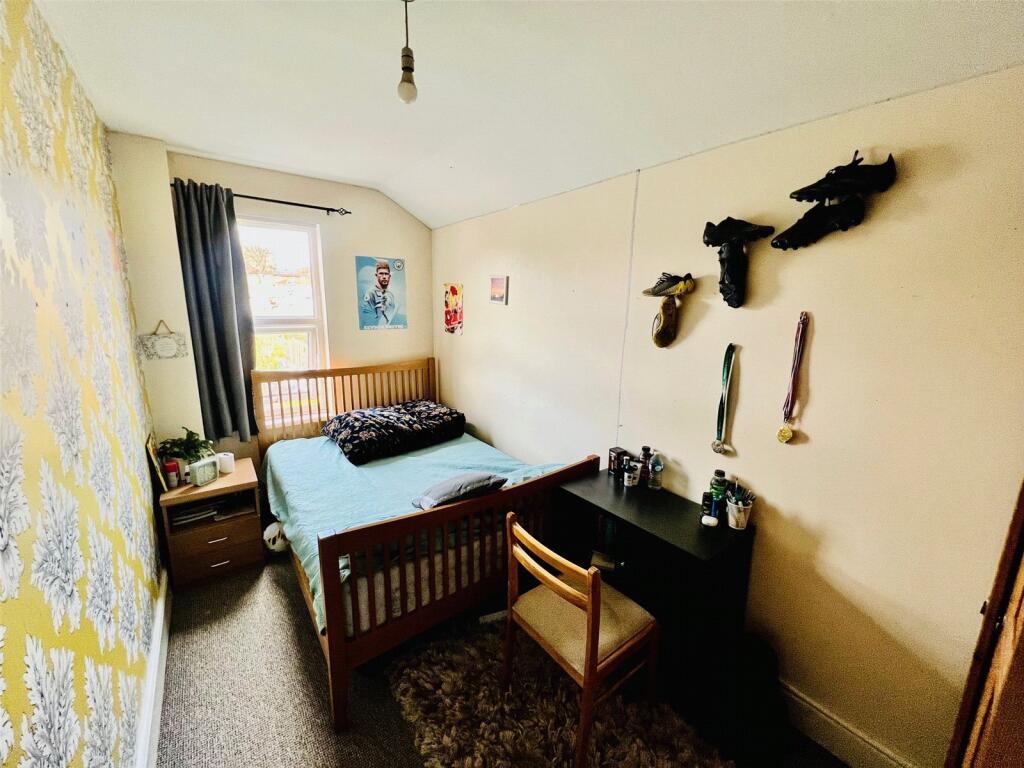 House in Birmingham, Acocks Green - More