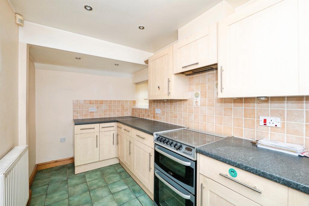 House in Bristol, Knowle Park, Knowle - View 4