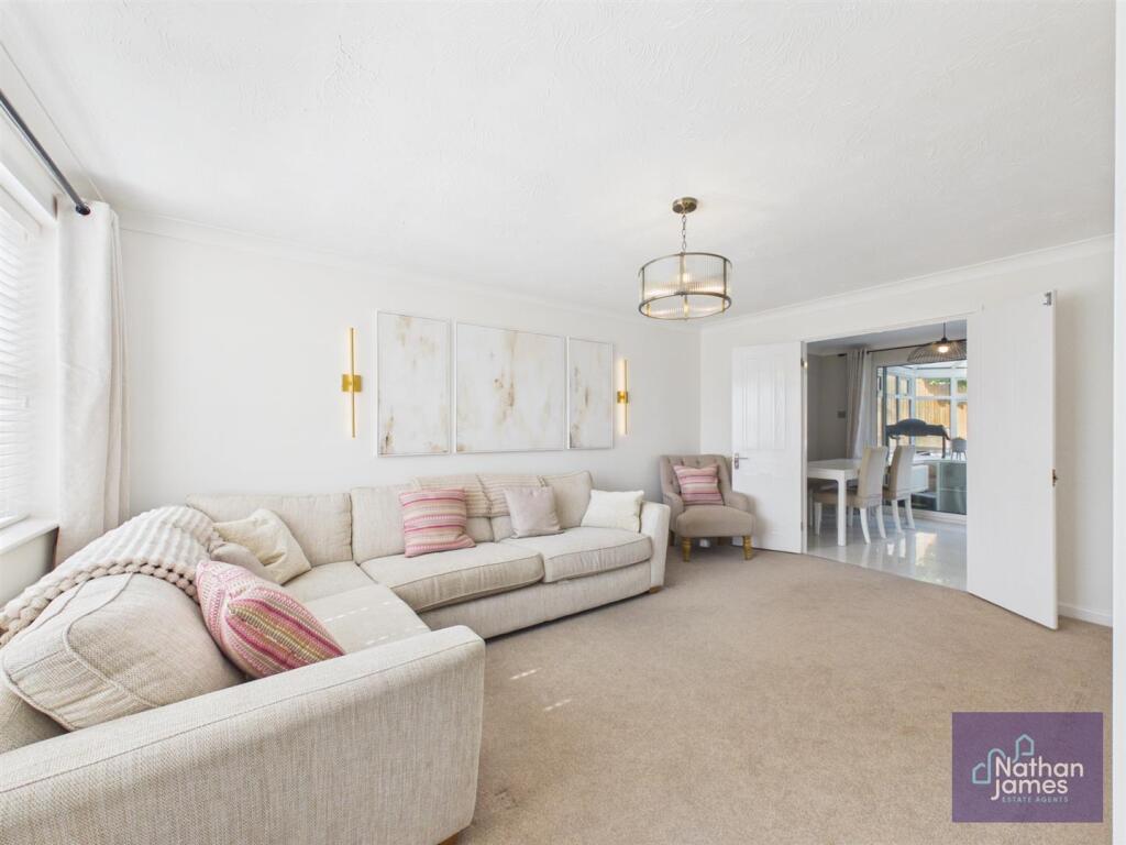 House in Caldicot - View 5